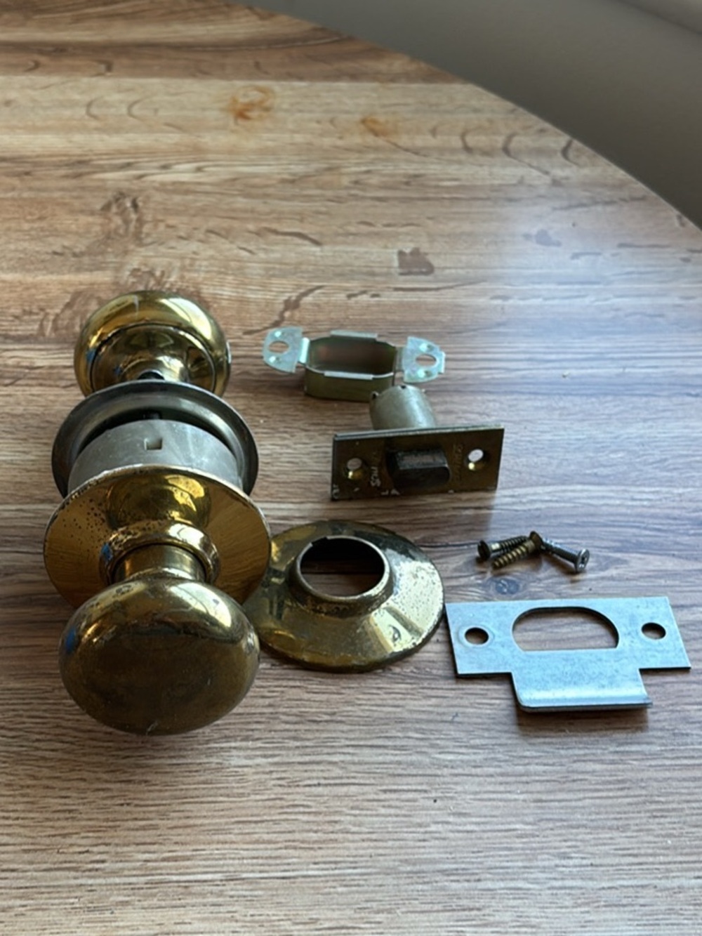 Vintage Brass Interior Doorknob Set 
 (5)